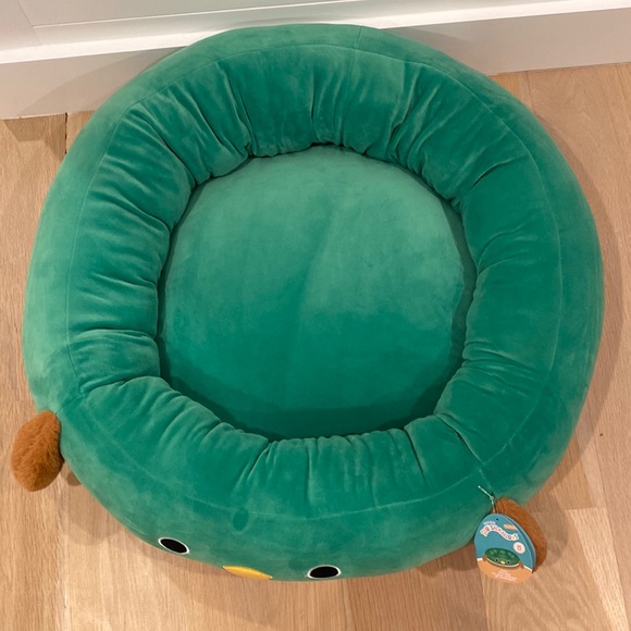 SOLD Pet Bed Avery the Duck Squishmallows 30” Large NWT - Picture 3 of 7